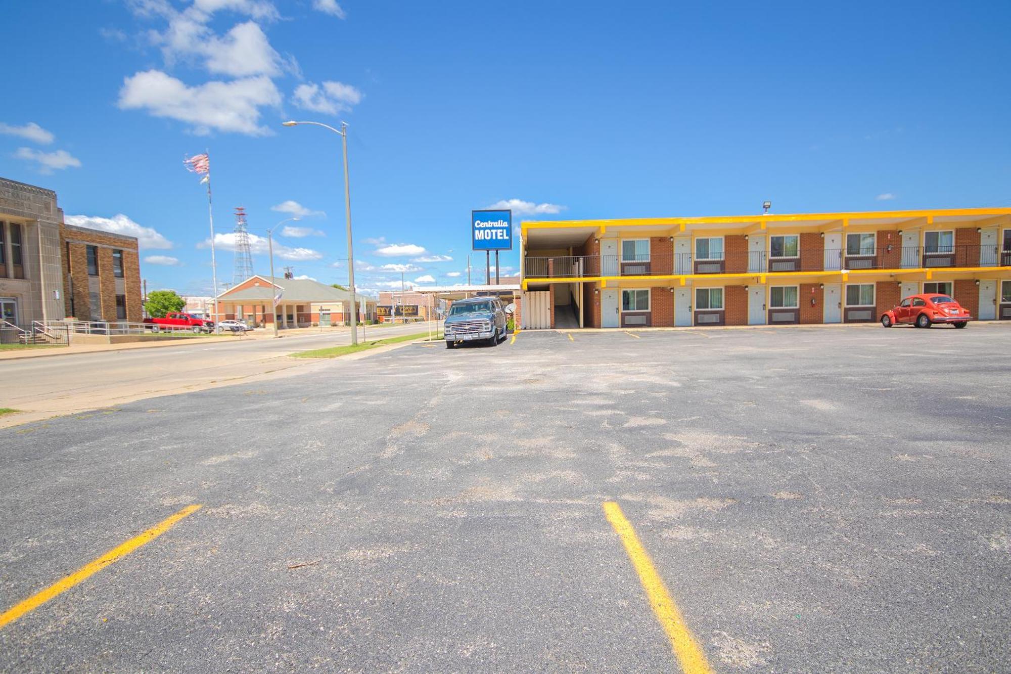 Centralia Motel Near Downtown By Oyo Zewnętrze zdjęcie